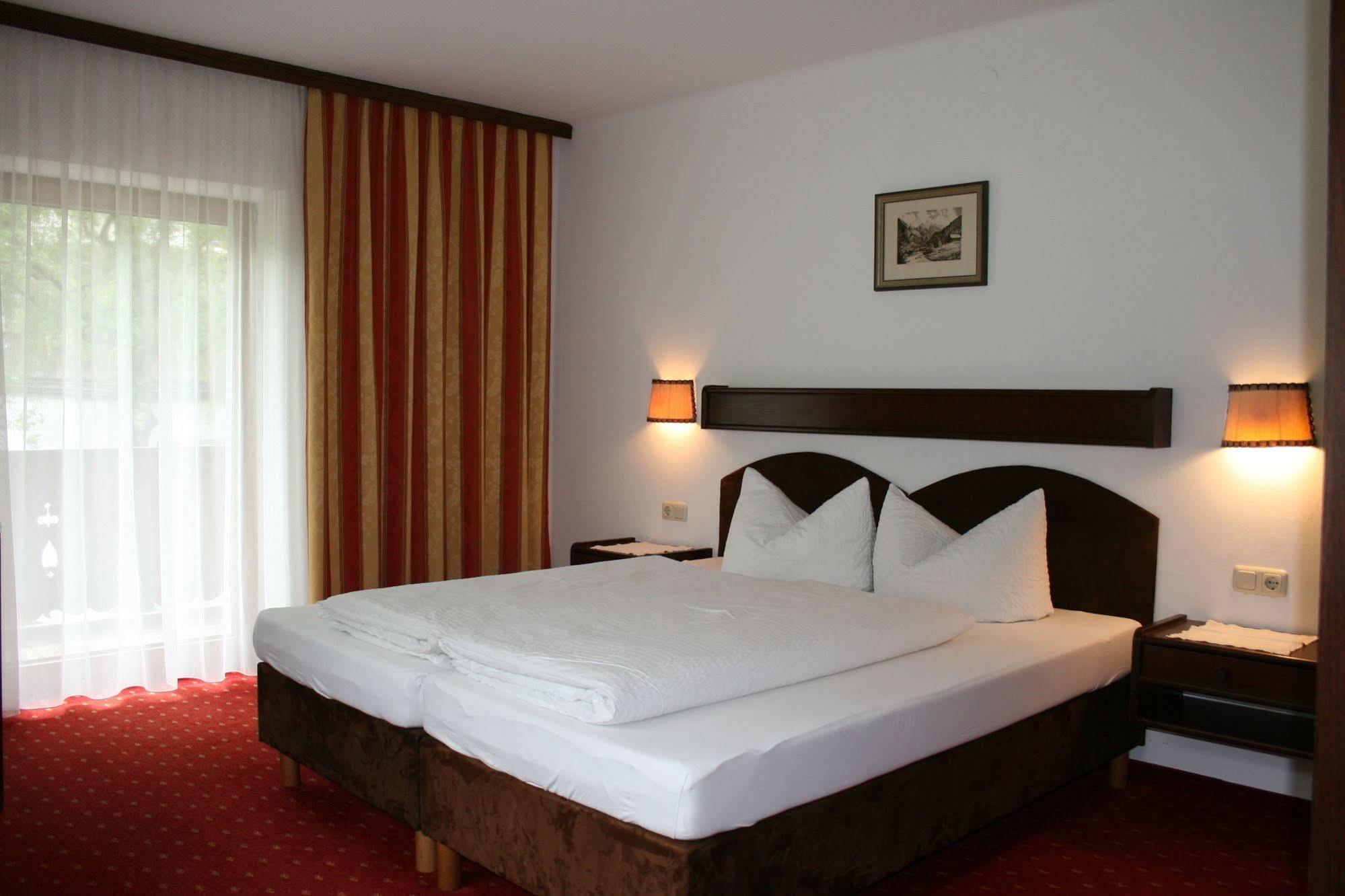 Pension Birkenhof Mayrhofen Zewnętrze zdjęcie
